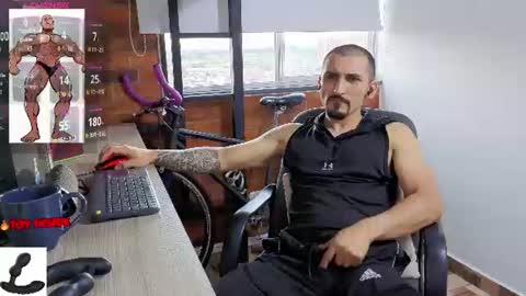 Snapshot of marckmuscle chatting on 06/11/26, 10:52 Marck Independent model online show from 06/11/26, 10:52