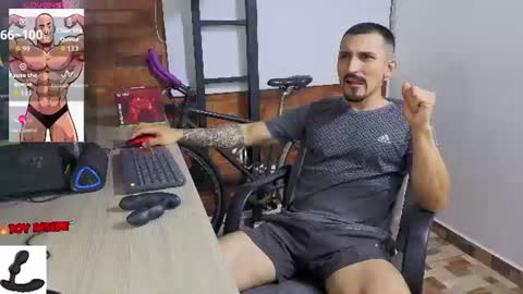 Snapshot of marckmuscle chatting on 07/08/26, 12:15 Marck Independent model online show from 07/08/26, 12:15