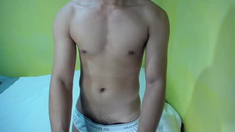 marco_xx69 online show from 02/05/25, 02:08