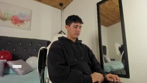 Snapshot of marcos_vieyra chatting on 07/14/26, 07:19 marcos_vieyra online show from 07/14/26, 07:19