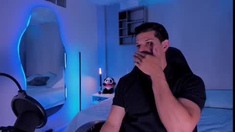 Marco Sullivan online show from 10/25/25, 01:18