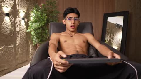 Marco and Ethan online show from 04/03/26, 10:08