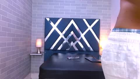 marcus hans online show from 11/17/25, 06:35