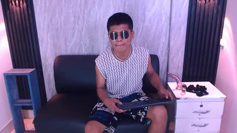 marcus hans online show from 11/30/25, 03:16