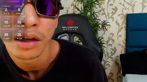 Snapshot of marcus_jeron chatting on 07/13/26, 08:00 marcus_jeron online show from 07/13/26, 08:00