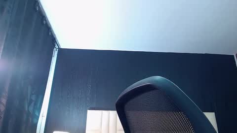 marcus_lafourt online show from 12/18/24, 02:42