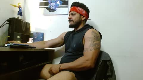 Snapshot of marcus_phoenix chatting on 02/28/25, 05:04 Marcus online show from 02/28/25, 05:04