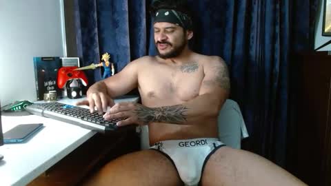 Snapshot of marcus_phoenix chatting on 10/16/25, 01:17 Marcus online show from 10/16/25, 01:17