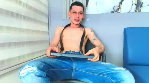 Snapshot of marcus_smithh chatting on 11/15/25, 03:37 marcus_smithh online show from 11/15/25, 03:37