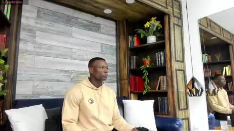 Snapshot of marcusblack_ chatting on 05/15/26, 11:39 Marcusssss online show from 05/15/26, 11:39