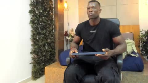 Snapshot of marcusblack_ chatting on 05/25/26, 11:38 Marcusssss online show from 05/25/26, 11:38
