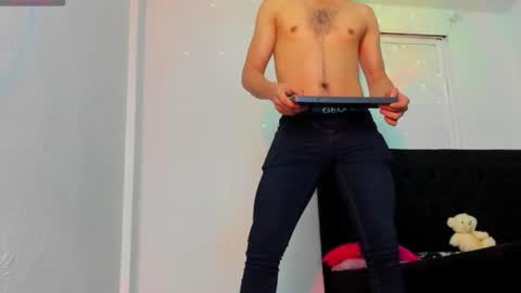 Marcus Independent Model online show from 04/12/26, 03:44