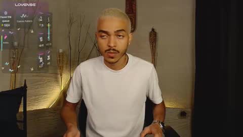 Snapshot of marcusrain_ chatting on 11/18/25, 07:18 Marcus online show from 11/18/25, 07:18