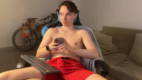 Snapshot of marcussmit chatting on 10/30/25, 09:04 Marcus online show from 10/30/25, 09:04