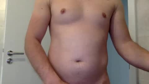 marcwholoves26 online show from 04/12/26, 07:02