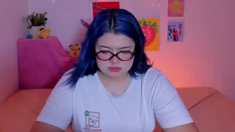 Snapshot of marcy_grey chatting on 06/12/26, 01:59 danna online show from 06/12/26, 01:59