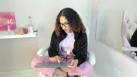 marfilastrom online show from 01/10/25, 06:20