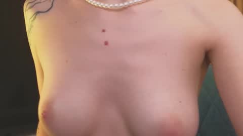 Snapshot of margareata chatting on 12/16/24, 11:12 - Alisa online show from 12/16/24, 11:12