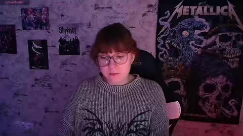 Snapshot of margaret_red chatting on 04/26/26, 01:53 Margaret online show from 04/26/26, 01:53