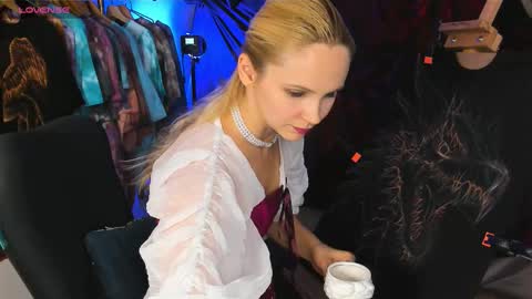 margaux_corsets6641000 online show from 10/22/25, 01:33