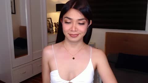 Marga Williams online show from 11/05/25, 08:14