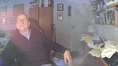 Snapshot of marginalie chatting on 02/02/25, 03:39 marginalie online show from 02/02/25, 03:39