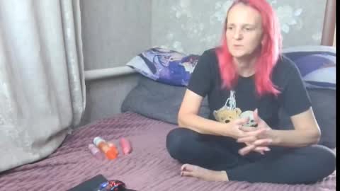 Snapshot of margo_and_alexxxlev chatting on 09/21/25, 07:10 Margo and Alex online show from 09/21/25, 07:10