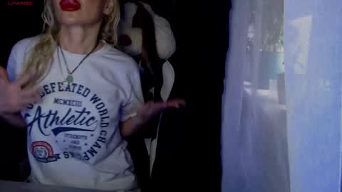 Margoo online show from 12/21/25, 04:08