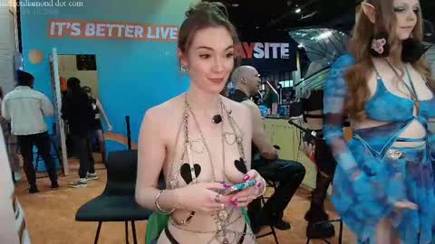   online show from 04/11/26, 06:12