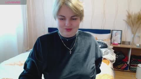 Mari online show from 02/04/26, 06:30