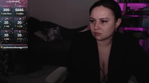 Snapshot of mari_moore7 chatting on 01/24/25, 10:11 mari moore online show from 01/24/25, 10:11