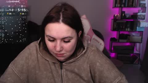 Snapshot of mari_moore7 chatting on 02/07/25, 09:05 mari moore online show from 02/07/25, 09:05