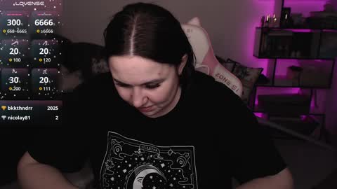 Snapshot of mari_moore7 chatting on 02/08/25, 08:32 mari moore online show from 02/08/25, 08:32