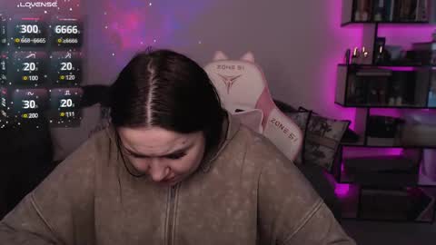 Snapshot of mari_moore7 chatting on 02/09/25, 10:20 mari moore online show from 02/09/25, 10:20