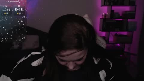 Snapshot of mari_moore7 chatting on 03/04/25, 05:00 mari moore online show from 03/04/25, 05:00