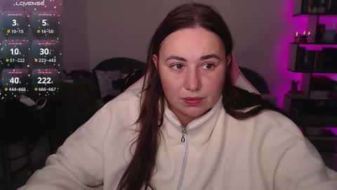 Snapshot of mari_moore7 chatting on 09/15/25, 08:25 mari moore online show from 09/15/25, 08:25