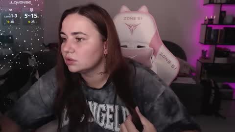 Snapshot of mari_moore7 chatting on 09/19/25, 07:21 mari moore online show from 09/19/25, 07:21