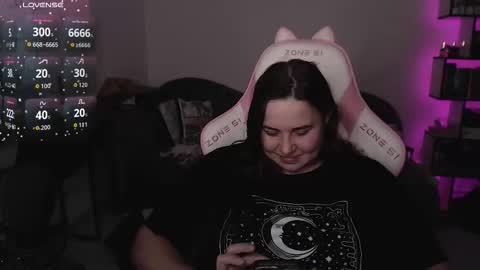 Snapshot of mari_moore7 chatting on 10/01/25, 07:36 mari moore online show from 10/01/25, 07:36