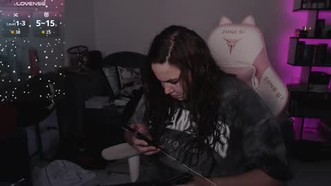 Snapshot of mari_moore7 chatting on 10/11/25, 09:30 mari moore online show from 10/11/25, 09:30