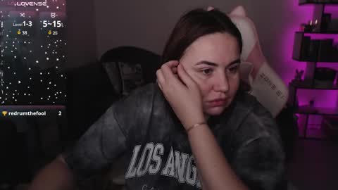 Snapshot of mari_moore7 chatting on 10/19/25, 05:08 mari moore online show from 10/19/25, 05:08