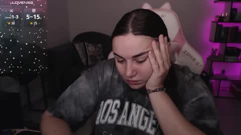 Snapshot of mari_moore7 chatting on 10/20/25, 08:37 mari moore online show from 10/20/25, 08:37