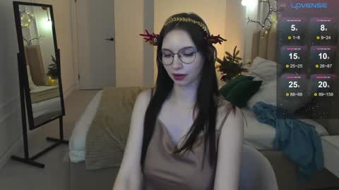 Snapshot of mari_nett chatting on 12/22/24, 11:20 mari_nett online show from 12/22/24, 11:20