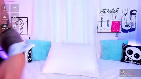 Snapshot of mari_sweett chatting on 10/25/25, 06:13 Mari Sweett online show from 10/25/25, 06:13