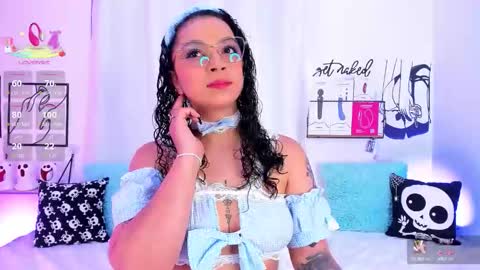 Snapshot of mari_sweett chatting on 10/27/25, 05:06 Mari Sweett online show from 10/27/25, 05:06