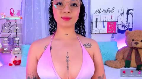 Snapshot of mari_sweett chatting on 12/01/25, 05:29 Mari Sweett online show from 12/01/25, 05:29