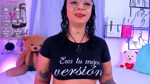 Snapshot of mari_sweett chatting on 05/21/26, 04:58 Mari Sweett online show from 05/21/26, 04:58