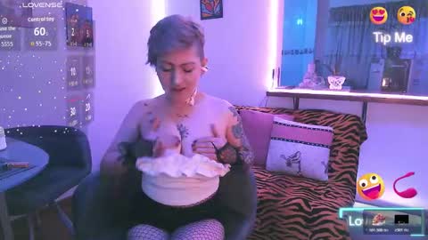 Maria fernanda online show from 11/27/25, 10:23