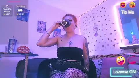 Maria fernanda online show from 05/28/26, 01:03