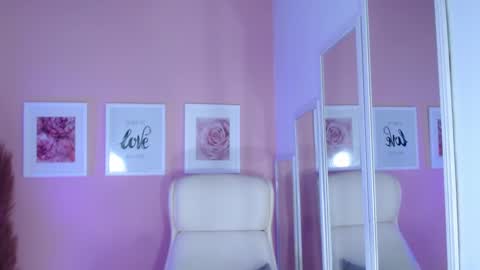 Snapshot of maria_jones chatting on 12/26/24, 04:36 Instagram soymj01 online show from 12/26/24, 04:36