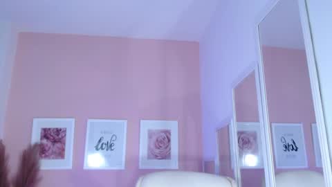 Snapshot of maria_jones chatting on 01/13/25, 12:02 Instagram soymj01 online show from 01/13/25, 12:02